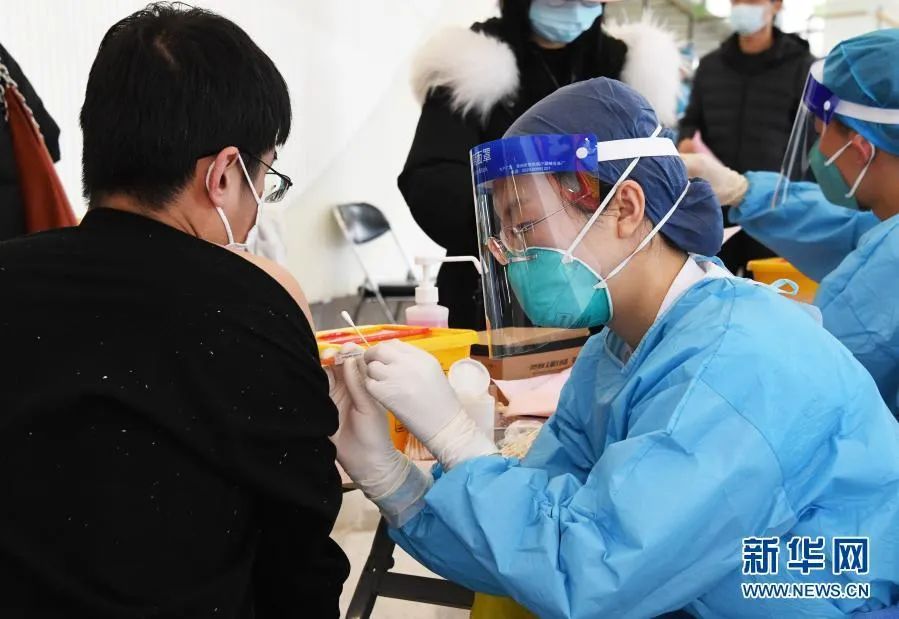 人民日报：疫苗接种，不是选择题而是必答题