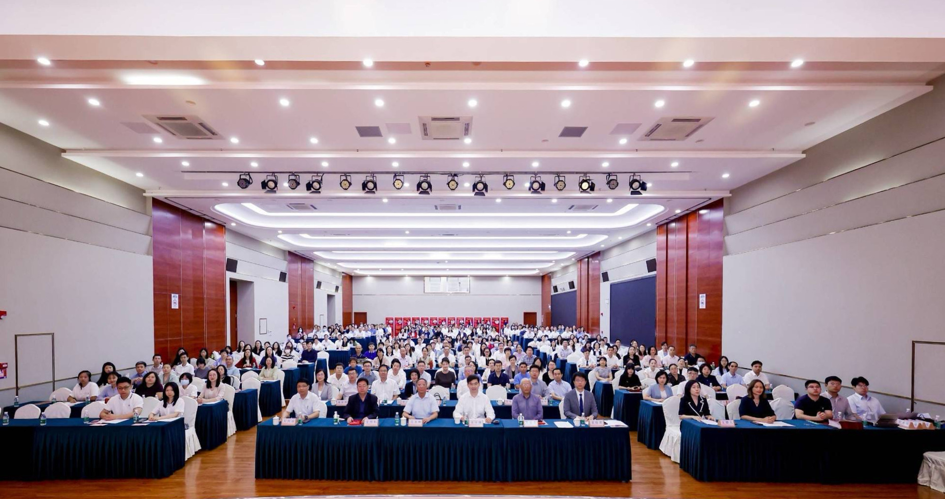 我会健康促进与教育专业委员会成立大会暨第一届健康促进与教育高质量发展学术会议顺利举行！